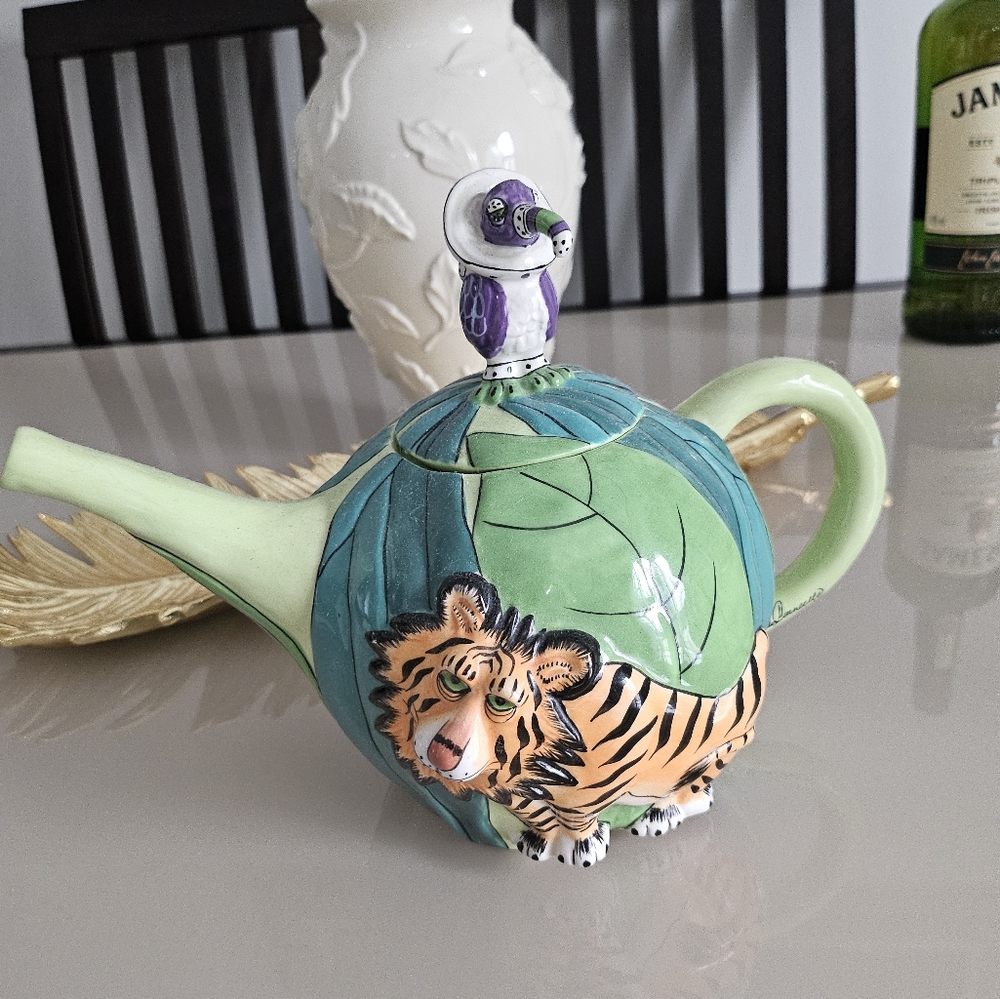 Teapot